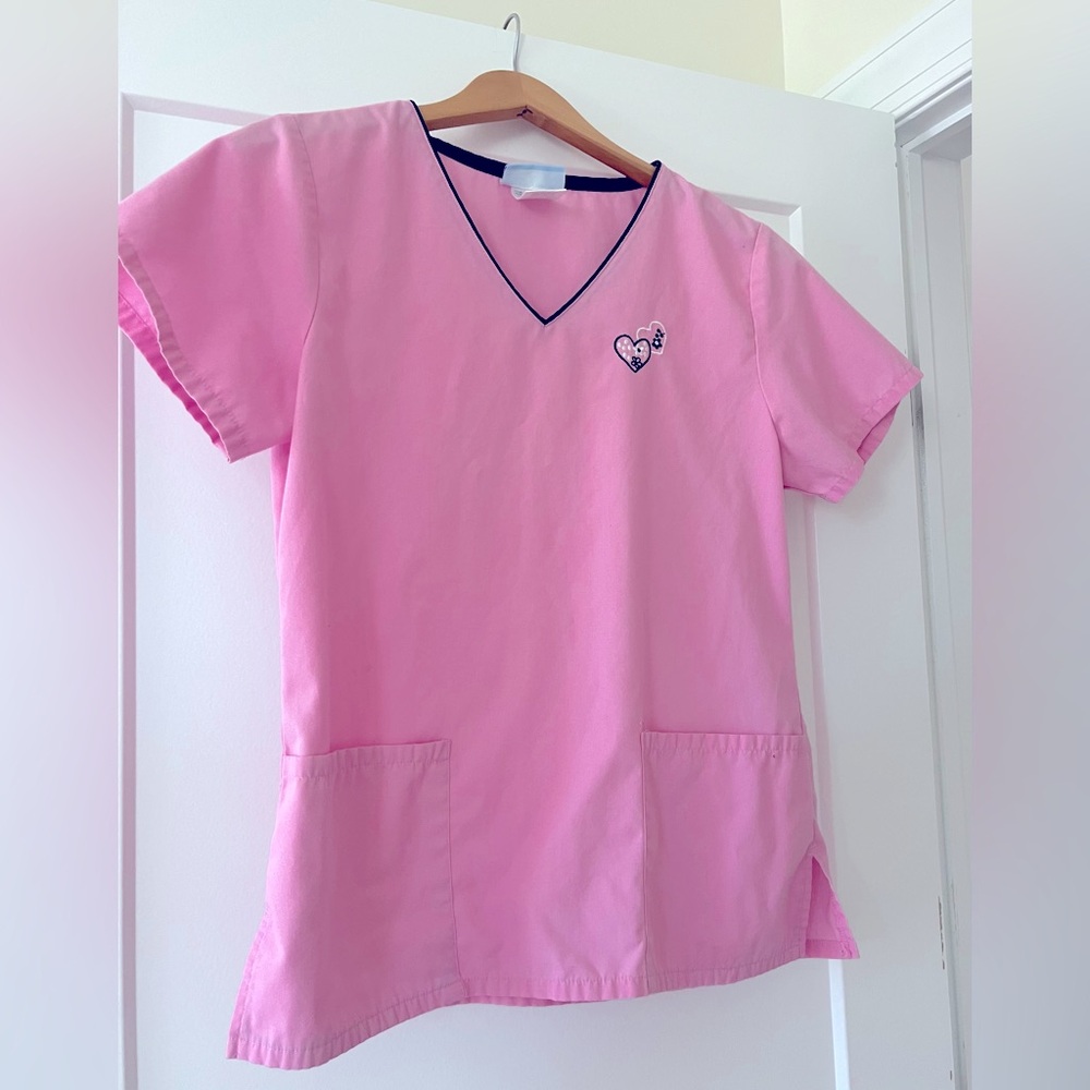 Scrub top